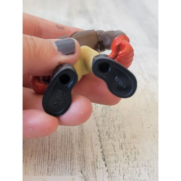 Explorer man guy camper 2006 toy figure goggles - Picture 4 of 4